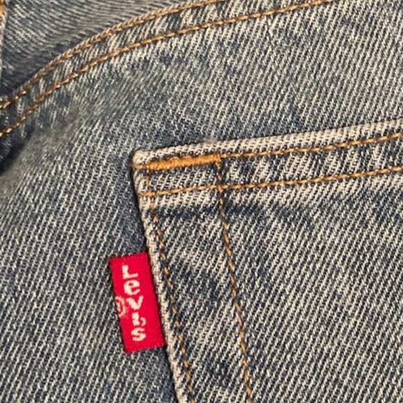 Vintage Levi's Jeans - Picture 14 of 15